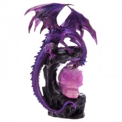 Violetais ugunspūķis uz galvaskausa ar LED